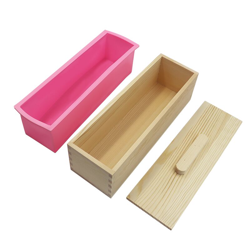 Boîte en bois de silicone rose avec le couvercle