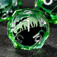 Ensemble de 7 dés en résine liquide vert émeraude Dragon Moon, faits à la main, dés polyédriques tranchants pour jeux de rôle Dungeons & Dragons, cadeaux
