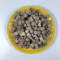 Cubes de Bœuf Lyophilisés à l'Ingrédient Unique, Récompense d'Entraînement pour Chiots et Chiens Adultes (Petits, Moyens, Grands), Chats et Chatons, Friandise pour Animaux de Compagnie