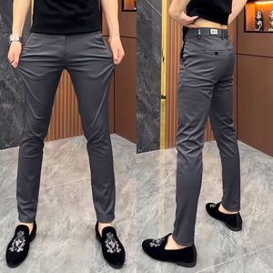Nouveau <span class=keywords><strong>pantalon</strong></span> <span class=keywords><strong>chino</strong></span> <span class=keywords><strong>slim</strong></span> décontracté pour <span class=keywords><strong>homme</strong></span> 2026, taille mi-haute, couleur unie vibrante, en coton respirant, idéal pour le bureau, le quotidien et les événements sociaux - Product Image 3