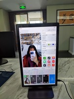 15,6 Zoll Live-Streaming-Gerät mit Android-Betriebssystem für Gleichzeitige Übertragung auf 3 Plattformen: TikTok, Facebook, YouTube