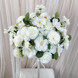 Arreglo de Flores Artificiales Blancas Mixtas Hechas a Mano de Alta Simulación Estilo Minimalista para Decoración de Bodas - Product Image 6