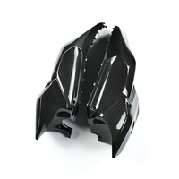 AKOSO 100% Fibre de carbone sèche pré-imprégnée autoclavée Cache latéral de réservoir de carburant pour moto Yamaha MT07 MT-07 2025+