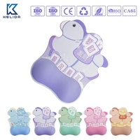 Tapis de souris de jeu en mousse à mémoire de forme personnalisé avec cheval de dessin animé violet, avec repose-poignet, antidérapant, anti-rayures, 235x220mm