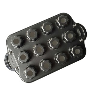 Mini Muffin Pan 12-Cavity Flower Shape Nonstick Baking Mold For Cake Tart Coffee Cake - Product Image 3