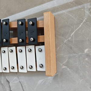 Glockenspiel de Percusión de 27 Notas, Directo de Fábrica, Kit de Campanas para Estudiantes, Banda Principiante, Xilófono, Soporte de Música Ajustable de Alta Calidad - Product Image 4