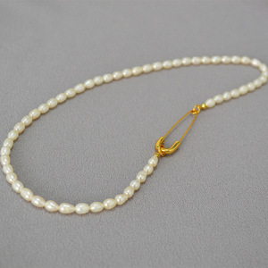 สร้อยคอไข่มุกน้ำจืดแท้ ชุบทอง 18k บนทองเหลือง สำหรับผู้หญิง - Product Image 3