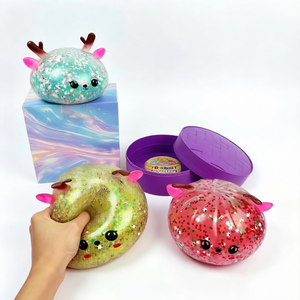 Jouet Squishy en TPR en forme de cerf de Noël de 15 cm avec poudre dorée, taille extra large, simulation de nourriture à cuire à la vapeur, anti-stress pour filles - Product Image 1