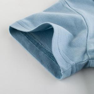 Camisetas Ecológicas para Niños Pequeños, Camiseta de Verano con Estampado de Manga Corta para Niños, Camiseta Azul Oscuro al por Mayor - Product Image 4