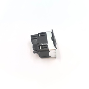 สวิตช์หน้าต่างหลักแบบเดี่ยวสำหรับ Mercedes Benz 2049058202 A2049058202 C190 W204 S204 A207 C207 X204 R172 C197 C200K C280 C63 C300 - Product Image 6