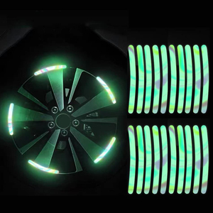 Autocollant réfléchissant personnalisé pour moyeu de roue de voiture Jante de pneu Sécurité routière <span class=keywords><strong>Moto</strong></span> Vélo Pneu Bande réfléchissante Autocollants lumineux pour voiture - Product Image 1
