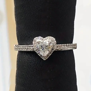 Anello dal design a forma di cuore, stile dolce, per donna - Product Image 3
