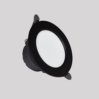 Spot LED ultra-fin étanche et durable, indice de protection IP65, température de couleur RVB, construction en aluminium, design européen sans cadre