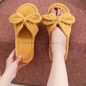 Claquettes pour femmes avec amorti en mousse et semelle extérieure en EVA, pour l'été et l'automne, pour la maison et la chambre, stock disponible - Product Image 4