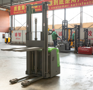 Carretilla elevadora eléctrica de 1,5 T con elevación gratuita - Product Image 4