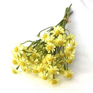 Hochwertiges künstliches Gänseblümchen-Kamillen-Blumen bündel für Wohnkultur Weihnachten Muttertag Valentinstag Neujahr Halloween - Product Image 3