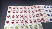 Mahjong Américain Créatif à Motifs d'Émojis Vifs, en Acrylique Stratifié Premium, Personnalisable pour Fêtes, Collections et Cadeaux