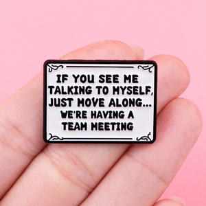 Sming broches noir mouton Club émail broche dessin animé Animal Design revers Badge <span class=keywords><strong>Hippie</strong></span> âme <span class=keywords><strong>voiture</strong></span> broche personnalisée - Product Image 4