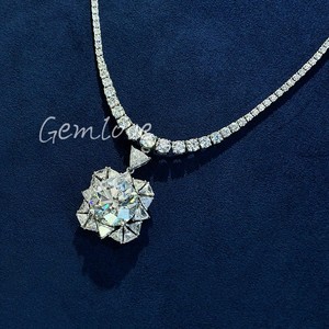 Diamantes cultivados en laboratorio certificados por IGI, corte redondo y triangular, collar de moda de oro de 18 quilates para mujer, perfecto para aniversarios - Product Image 4