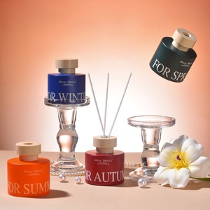 Set Regalo di Fragranze Floreali per Tutte le Stagioni, Candele Aromaterapiche Senza Fumo in Cera di Soia, Durata 60-90 Giorni - Product Image 4