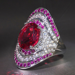 Anillo de Diamantes de Oro Blanco para Mujer T0986, Corte Ovalado, Color D Natural, con Piedras Laterales de Rubí, Joyería de Compromiso - Product Image 6