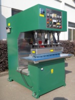 Nouvelle machine à souder les bâches haute fréquence Davison 27,12 MHz 380 V avec une zone de soudage de 20 000 mm et une puissance de 12 kW