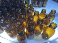 Embouteilleur automatique de sirop contre la toux Distributeur d'édulcorant liquide à débit continu Injecteur et chargeur Doseur mètre