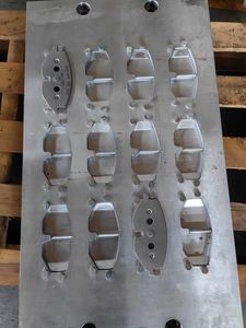 Plaquettes de frein Merido OE88972096 Machine de moulage - Machine de fabrication de pièces automobiles rentable Moules de plaquettes de frein en métal de haute qualité en vente - Product Image 3