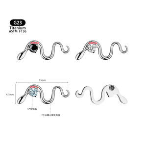 Piercing en Titane F136 de Grade Implantable pour Humain, avec Zircon, pour Oreille, Lèvre ou Cartilage, Motif Reptile Serpent - Product Image 1