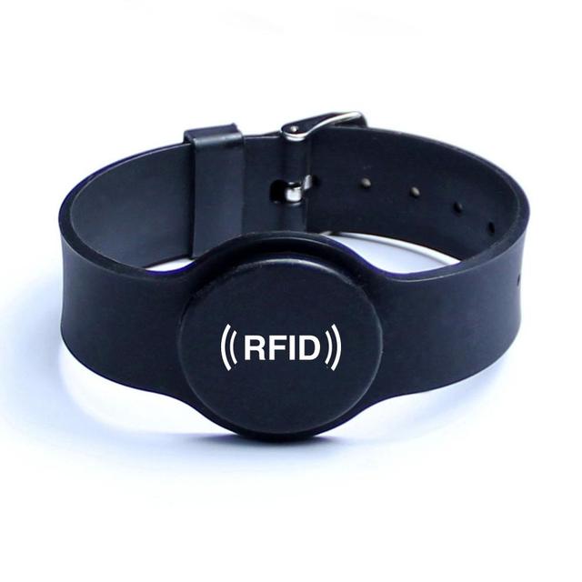 China Factory 125Khz T5557 RFID Chip Silicone Wristband Bracelet Waterproof ISO Model for Kids 13.56MHz Plastic for Hotels