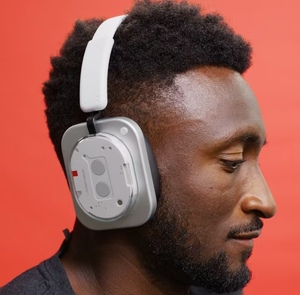 Auriculares <span class=keywords><strong>Nothing</strong></span> (<span class=keywords><strong>1</strong></span>) con Cable e Inalámbricos BT, Auriculares de Clip para la Oreja, Sonido de Alta Fidelidad, 80 Horas de Reproducción, Resistentes al Agua IP52 5.3, KEF - Product Image 1