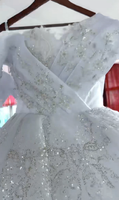 Robe de mariée de luxe élégante 2026 en dentelle perlée, coupe princesse, épaules dénudées, asymétrique, col en V, scintillante, pour mariées africaines