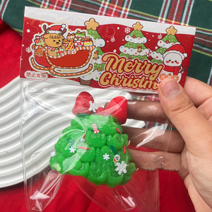 Balles anti-stress de Noël Kawaii pour enfants et adultes, décorations de bureau, jouets sensoriels moelleux en caoutchouc, cadeaux de fête - Product Image 1