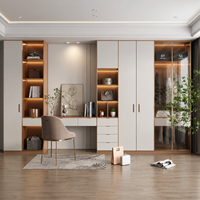 Armoire de luxe moderne sur mesure avec coiffeuse intégrée, placard intégré, bureau de toilette, porte vitrée, éclairage LED et grand espace de rangement