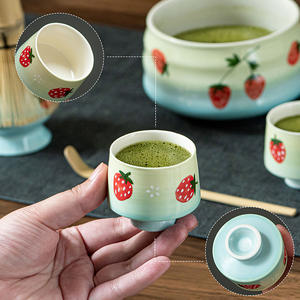 Ensemble de thé Matcha en céramique 5 pièces, motif fraise, peint à la main, design moderne et épuré, style Song, best-seller - Product Image 4