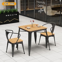 Combinaison table et chaise de patio d'extérieur anti-corrosion imperméable protection solaire table de patio en plastique bois fer table