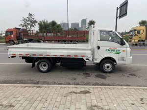 Nouveau camionnette chinoise KAMA X1 de haute qualité, simple cabine, diesel, 4x2, conduite à gauche, Euro 6, boîte de vitesses 5MT, 3 tonnes, camions électriques - Product Image 3