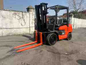 Good Condition Used FGZN30 Forklift LPG/Gasoline 3 Ton 2024 Model 4X4 Drive Seated Operation 3m <b>Lifting</b> Height 1 Year Warranty - Product Image 2