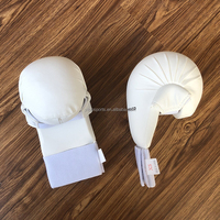 Mitaines de karaté de haute qualité, gants blancs de protection des mains pour le karaté, mitaines WKF