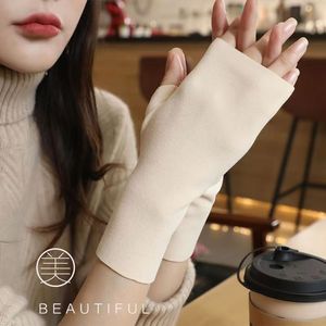 Gants en laine allemande mi-longs doublés de polaire, thermiques, unisexes, chauds pour l'hiver, pour la conduite, l'écriture et les écrans tactiles - Product Image 3