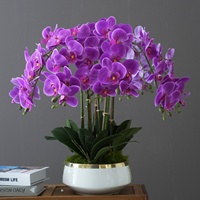 LUYI Kunstmatige Orchidee in Pot Realistisch Vlinderorchidee Arrangement met Keramische Pot voor Huis Hotel Bruiloft Decoratie