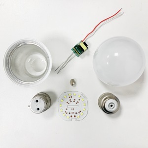 Bombillas Led recargables de CA, <span class=keywords><strong>ampolla</strong></span> de luces de 12-85V, 12 voltios, Base E27, 5W, 9W, 12W, 12W, bombillas Led de materia prima, Bombilla de cámara - Product Image 3