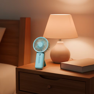 Ventilador Portátil Recargable USB, Mini Ventilador de Mano Verde, Ventilador de Verano - Product Image 1