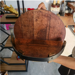 Exhibidor de Pared de Madera Hecho a Mano, Moderno, Marrón, de Tres Niveles, Multifuncional, para Whisky y Vino - Product Image 4