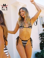 Micro Halter Triangle Bikini Set met gestreepte print, op maat gemaakte sexy badkleding met strik aan de zijkant, thong badpak voor dames