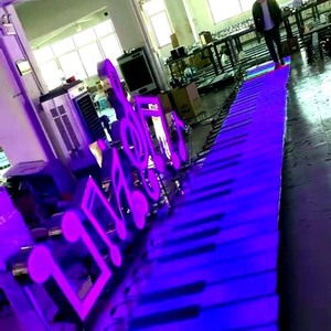 Décor <span class=keywords><strong>de</strong></span> fête interactif, écran DMX512, fond <span class=keywords><strong>de</strong></span> scène, piano, tapis disco IP67, miroir, dalles <span class=keywords><strong>de</strong></span> sol <span class=keywords><strong>LED</strong></span> 3D, lumières pour mariages - Product Image 6