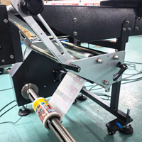 Machine d'emballage de cartes PVC pour cartes à collectionner, avec distributeur à friction et alimentateur de cartes, pour rouleaux de film et de papier