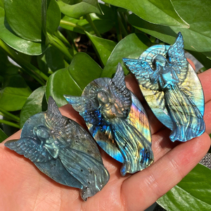 Statuette d'ange sculptée en labradorite bleue naturelle, sculptée à la main, ange gardien en labradorite, cristal de guérison, vente en gros - Product Image 3