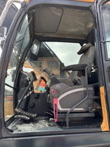 Good Quality Hot Sale Used Hyundai 330LC-9S Crawler-type Excavator 2023 Model Excellent Performance Motor Engine Gearbox Pump - Product Image 3