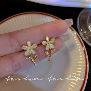 Mode S925 argent papillon <span class=keywords><strong>forme</strong></span> opale <span class=keywords><strong>croix</strong></span> boucles <span class=keywords><strong>d</strong></span>'oreilles Vintage fleur longue gland coeur haut sens - Product Image 4